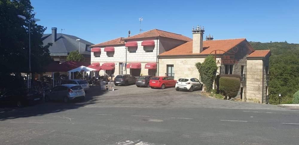 Hotel A Forxa Cafeteria Restaurante A Carballeira エクステリア 写真